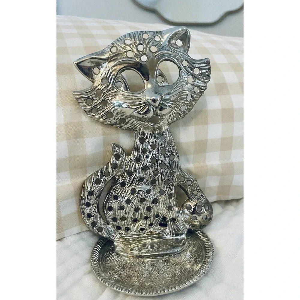 Unbranded this cat